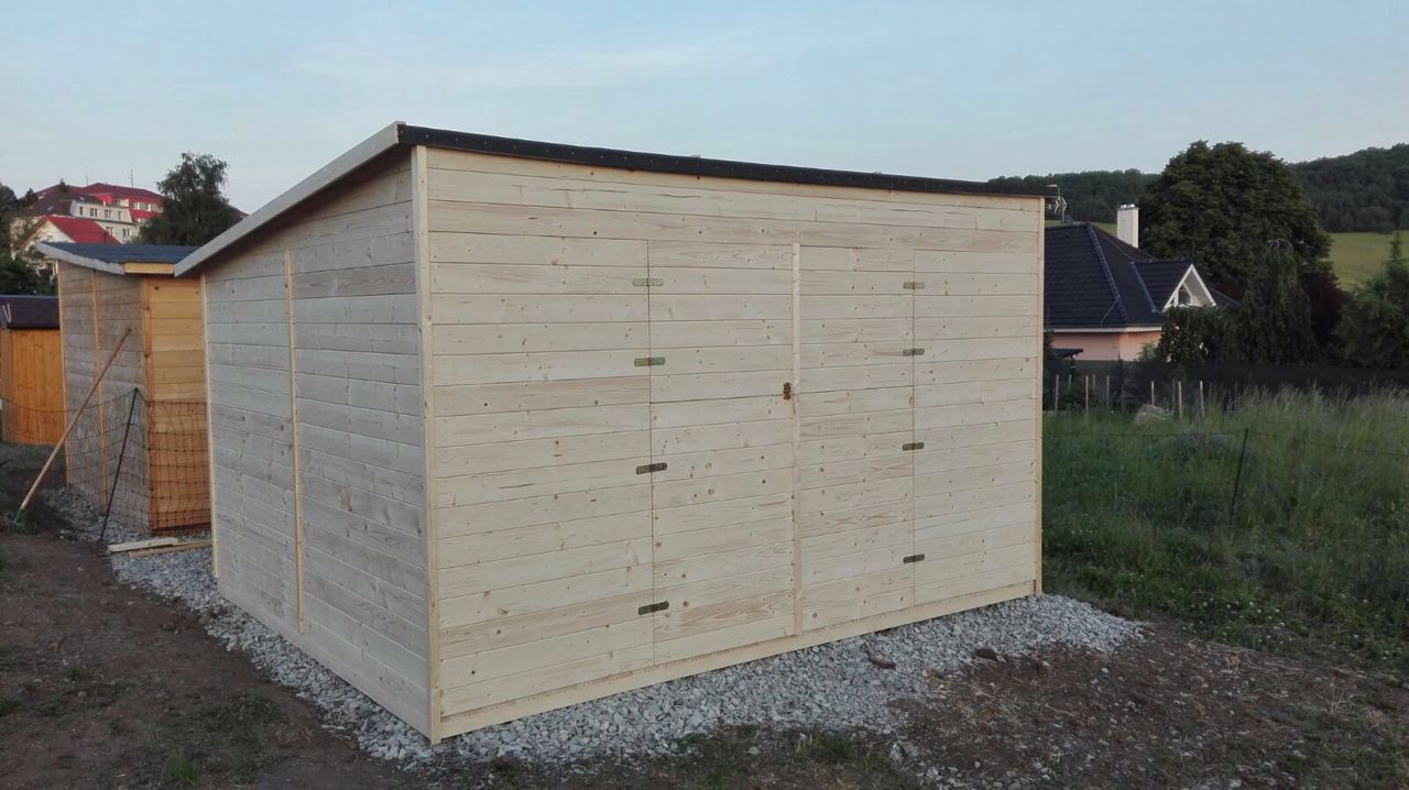 Fa disznóól / fészer 2 x 3 m , kecskék , juhok .... részére 16mm